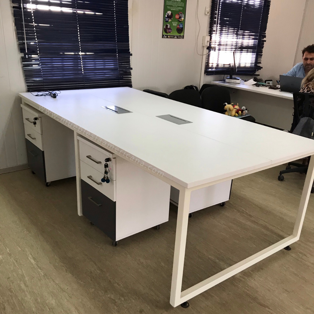 Mesa de Reuniones Blanca con Patas Metálicas y Cajonera Móvil