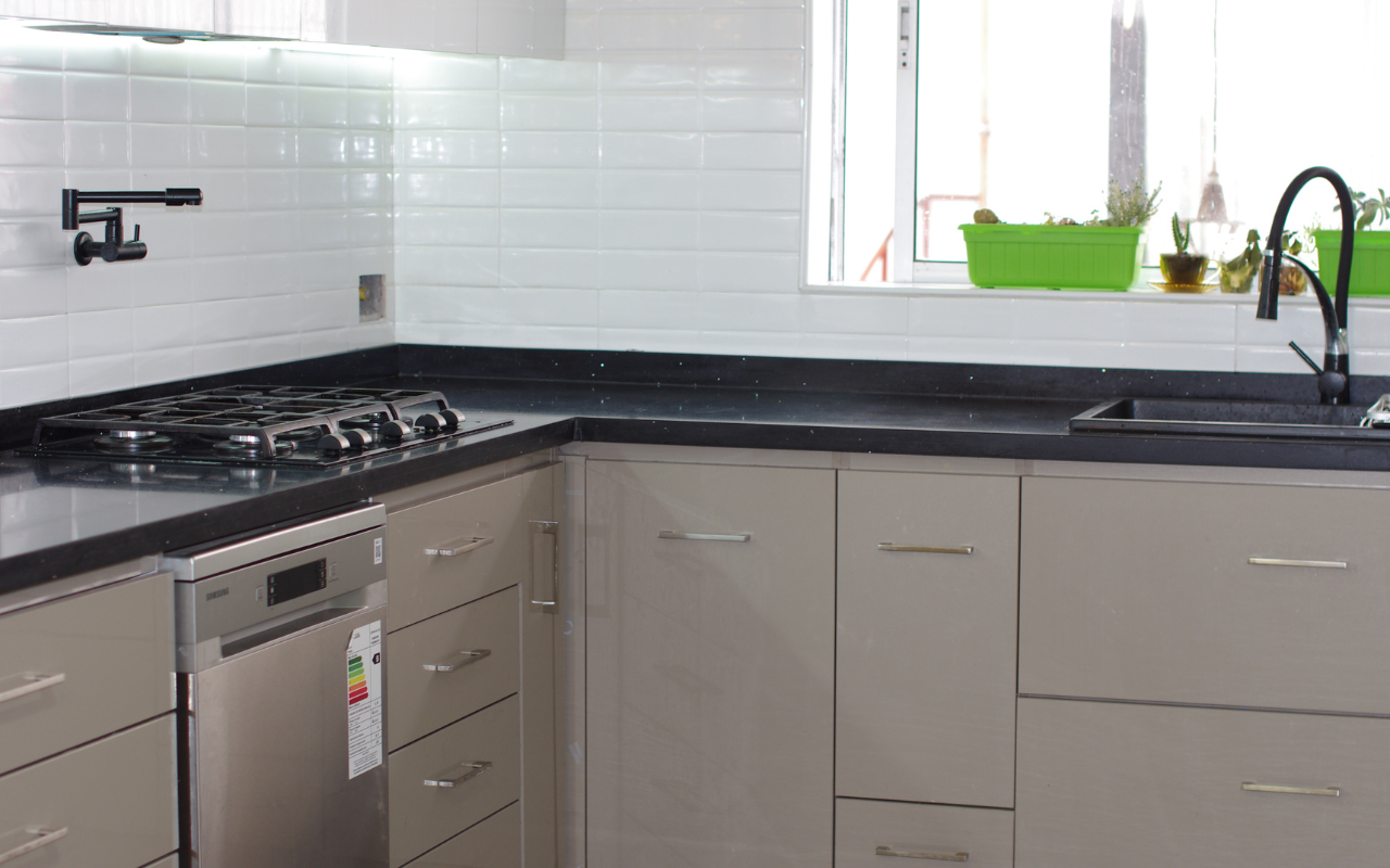 Cuarzo Black Stellar